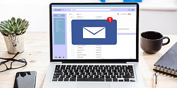 New email marketing newsletter notice on laptop